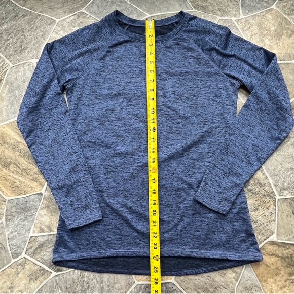 ClimateRight by Cuddl Duds Long Sleeve Top with Thumbholes - Picture 7 of 11